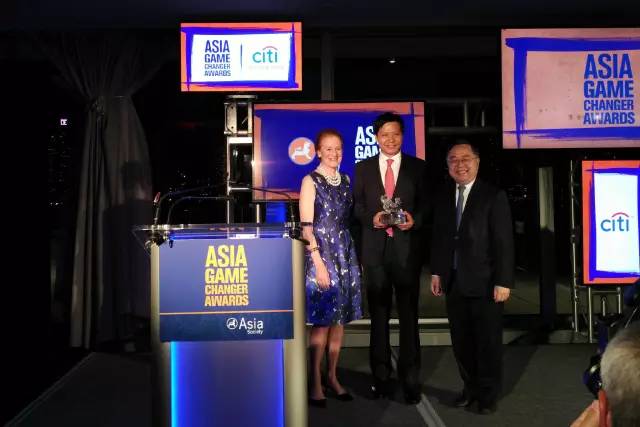 雷军在联合国总部获颁“2015亚洲创变者奖”