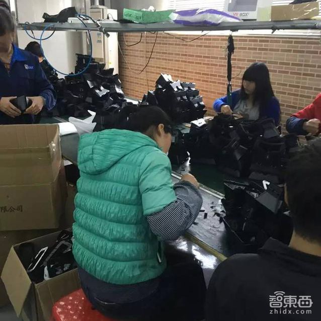 深圳VR地下江湖: 成本几元的VR盒子卖了上千万台