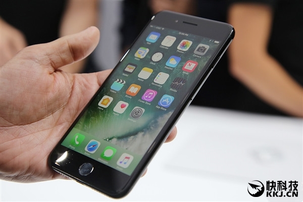 首批国行iPhone 7从郑州发货！共16.5万台