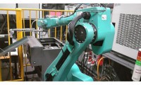 富士康在国内部署超过4万台机器人