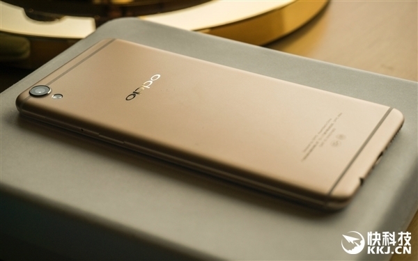 国产最火手机升级！OPPO R9s确定：拍照要逆天