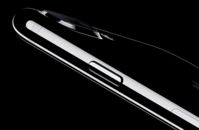 iPhone 8再曝新功能 双镜头光学防抖+远程无线充电