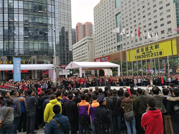 中国电子第一街升级完成 华强北重新开张