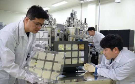 南韩领先业界开发出石墨烯 OLED 面板，可挠又不易碎