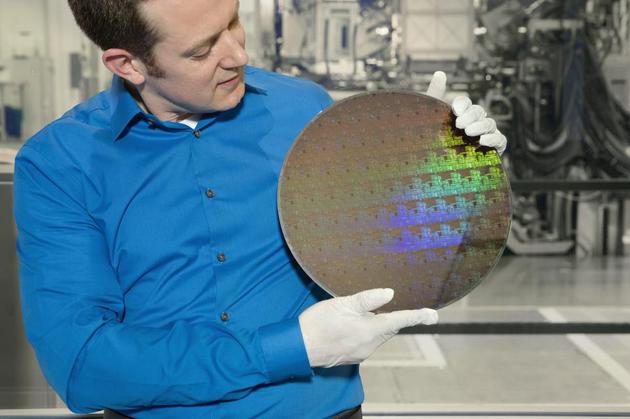 IBM推出全球首个5纳米工艺芯片 预计2020年量产