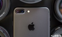 iPhone 8你还不买？苹果新专利：妹纸自拍更漂亮