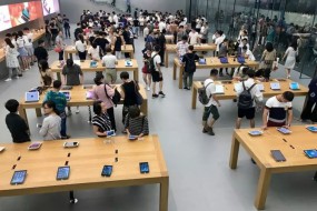 iPhone X在杭州被疯抢 近2万元一台2小时订出10台