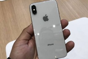 iPhone X采用玻璃后盖引发市场聚变 中框成精密结构行业最后的防线