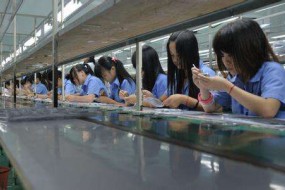 为什么郑州能生产iPhone X，而美国依然造不出苹果手机？