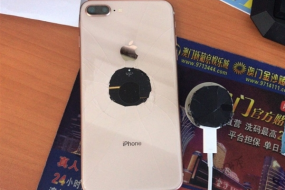 iPhone 8 Plus全球首碎