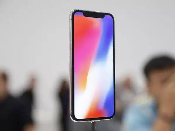 国产手机纷纷崛起,为何消费者对iPhone X依然趋之若鹜?