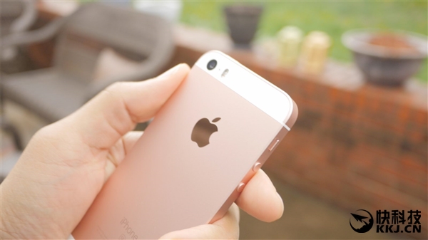 iPhone SE获更新！苹果供应商爆料：就在明年上半年