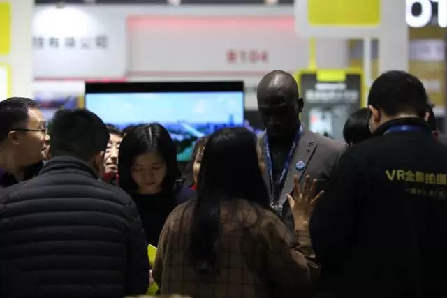 2017重庆国际手机展：外商考察团参展 深入了解中国手机产业