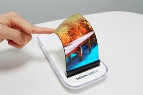明年推出！三星Galaxy X折叠屏手机就绪：像纸一样随意弯