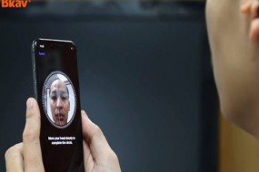 3D人脸识别与屏下指纹对垒高端市场 2018年新机应用泾渭分明