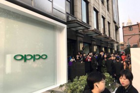 OPPO首家超级旗舰店上海开业 2017年手机出货有望破亿