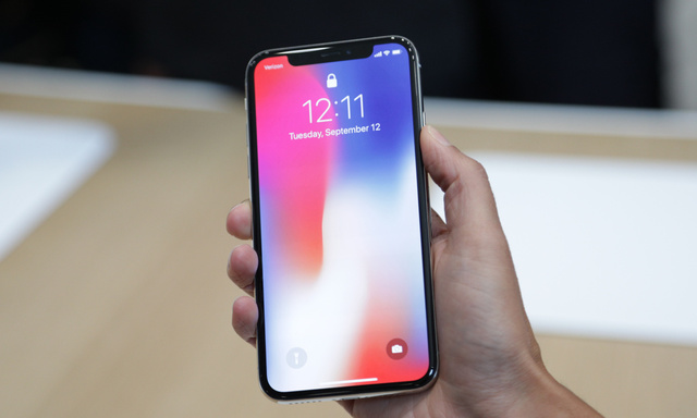 五问2018年手机行业趋势：华为能否真正超越苹果？
