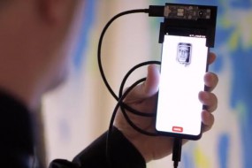 全球最小3D相机模块亮相CES 2018：未来手机“刘海”将更小
