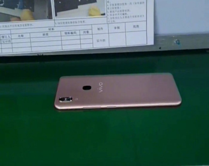 3月19日OPPO R15/vivo X21齐发布 刘海屏大战开启