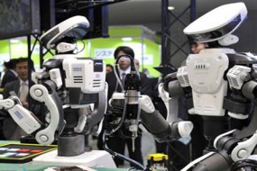 深圳机器人产业年产值破千亿 服务机器人快速发展