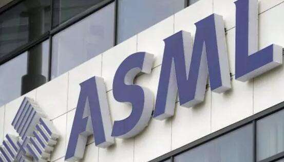  ASML 的光刻机