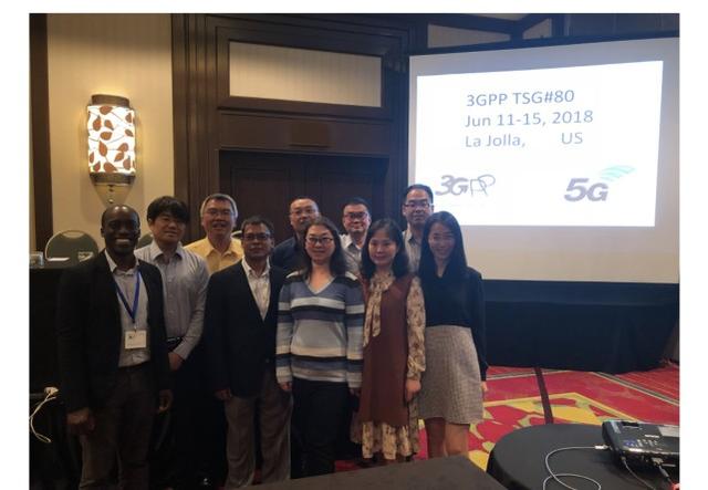 5G首个国际标准正式发布 首款5G手机明年亮相