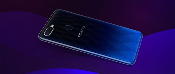 水滴屏设计 OPPO F9亮相：售价约2350元