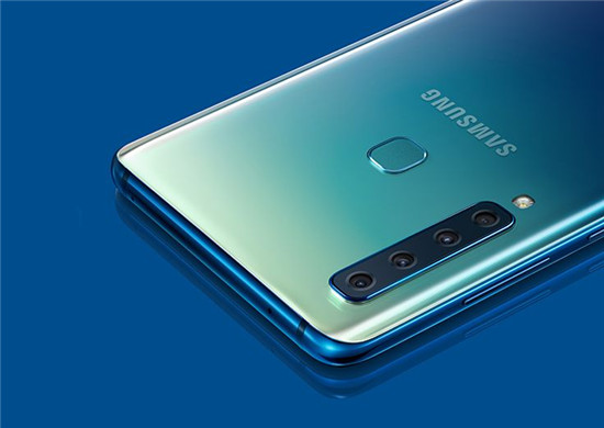 全球首款四摄像头手机三星Galaxy A9发布