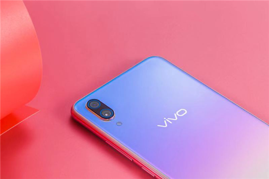 vivo X23幻彩版璀璨首发，一举夺得天猫京东销量双冠军