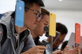 全球智能手机市场不断萎缩 中国厂商坐收渔利抢占份额