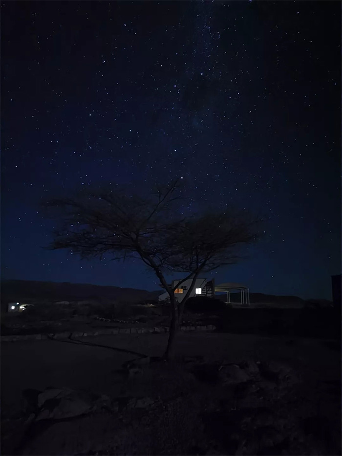 华为P30银河样张造假？摄影师公布样张照：夜视仪名不虚传