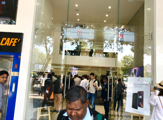 实地探访印度手机市场：小米破三星 一加超苹果 新战场上的老对手