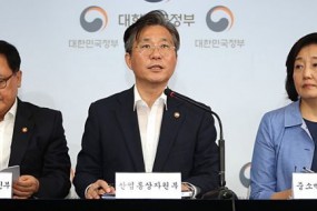 韩国将日本从贸易伙伴名单上降级 9月实施