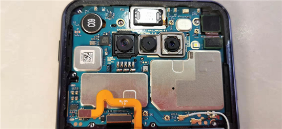 LG Q70手机拆解曝光：AI拍照性能堪比苹果华为旗舰机