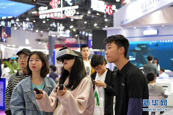 全球70%以上的高端头戴式VR终端由中国生产