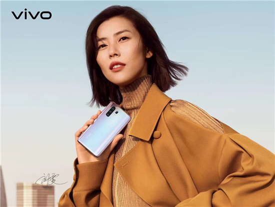 vivo刘雯三度联手，vivo X30 5G旗舰新机时尚感爆表