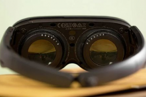 最新招聘表明谷歌仍有可能正在开发基于Micro-LED的AR眼镜
