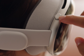 蓝思科技3D曲面显示技术，给头戴产品带来极致交互体验